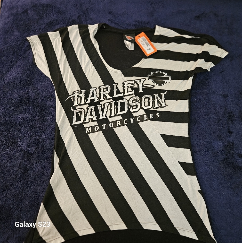 Harley-Davidson Black and White Fitted Graphic Tee Womens M